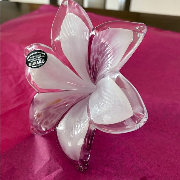 - Italian Murano Art Glass white & Purple  Colors Pedals 6 pedals Handmade - Picture 2 of 7